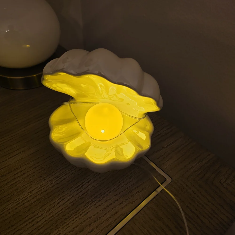 Ceramic Pearl Shell Night Light - Picture 2 of 4